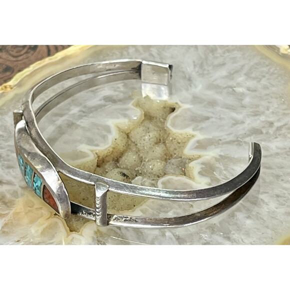 VTG Sterling Silver Turquoise Coral Chip Inlay Cuff Bracelet Navajo Style 19.9g - Picture 12 of 16